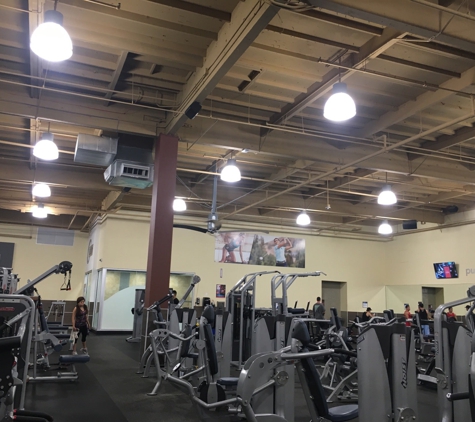 24 Hour Fitness - Fountain Valley, CA