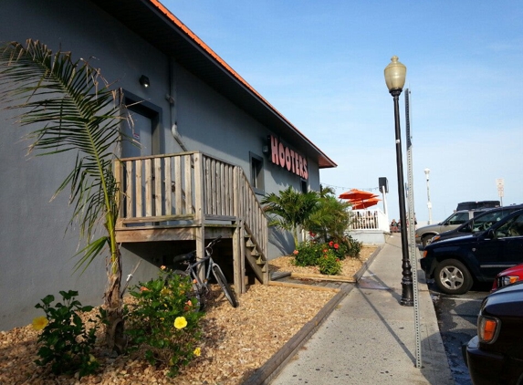 Hooters - Ocean City, MD