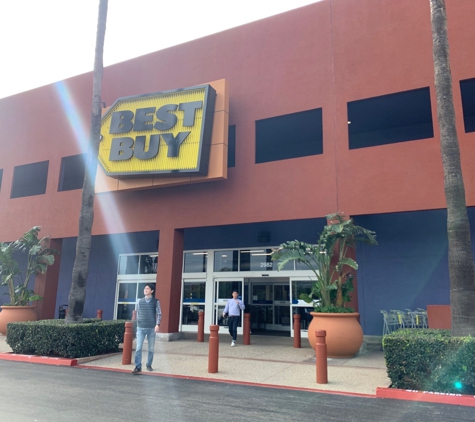 Best Buy - Tustin, CA