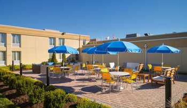 Fairfield Inn & Suites - Paramus, NJ