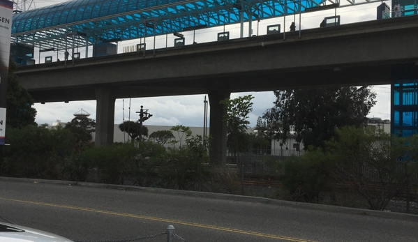 Redondo Beach Green Line Station-Park & Ride - Redondo Beach, CA