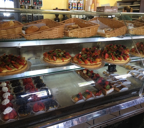 French Bakery Cafe - Vista, CA