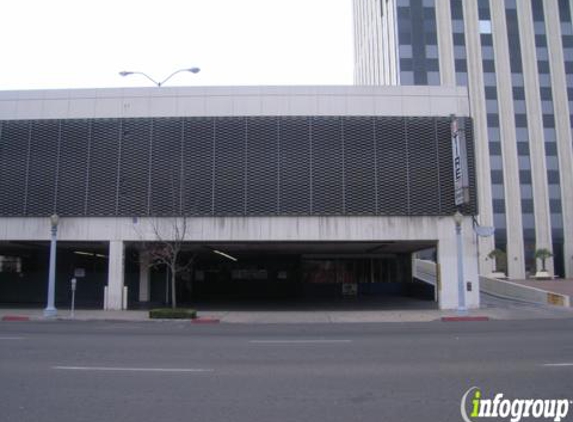 D & R Automotive Service Center - Fresno, CA