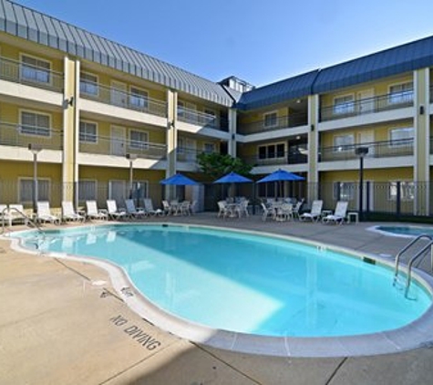 Quality Inn - Rockville, MD