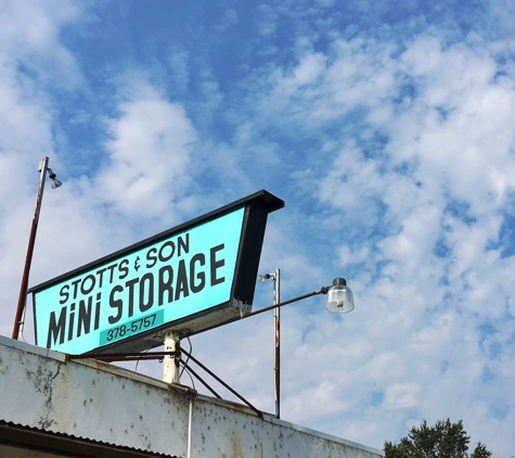 Stotts & Sons Mini Storage - Anderson, CA