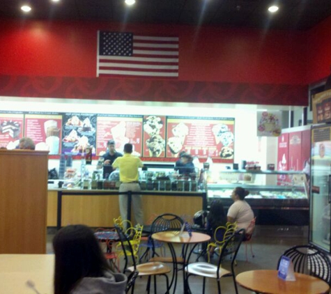 Cold Stone Creamery - Greensboro, NC