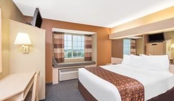 Microtel Inn & Suites by Wyndham Independence - Independence, KS