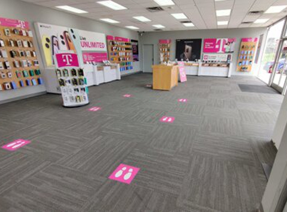 T-Mobile - Lenoir City, TN