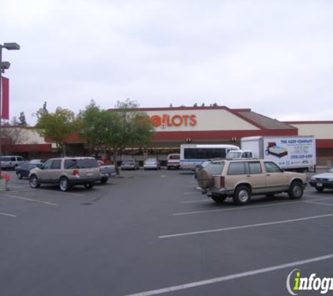 Big Lots - Fresno, CA