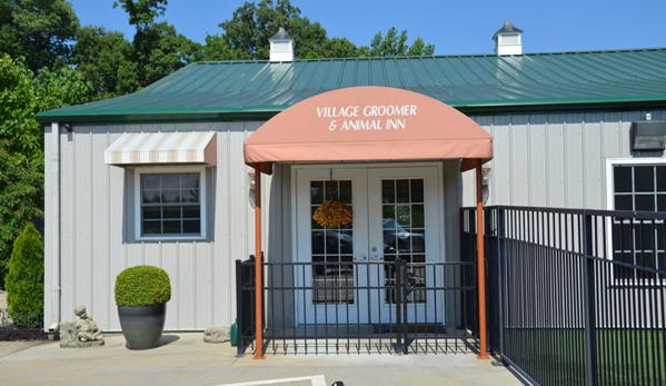 Village Groomer & Animal Inn - Clarksville, TN