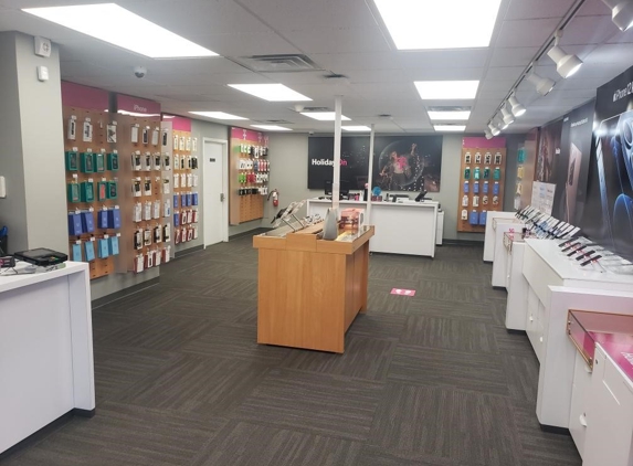 T-Mobile - Mount Pleasant, MI