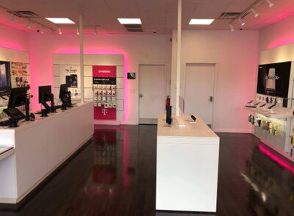 T-Mobile - Spring Lake, NC