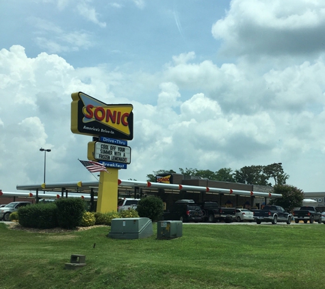 Sonic Drive-In - Oak Hall, VA