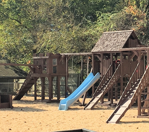 Callahan Learning Center - Fredericksburg, VA. Best Outside Play Area in Fredericksburg!