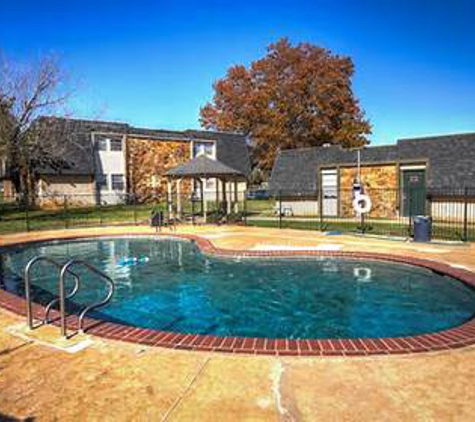 Bryant Grove - An Apartment Community - Edmond, OK