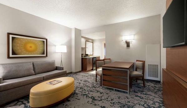 Embassy Suites by Hilton Grapevine DFW Airport North - Grapevine, TX