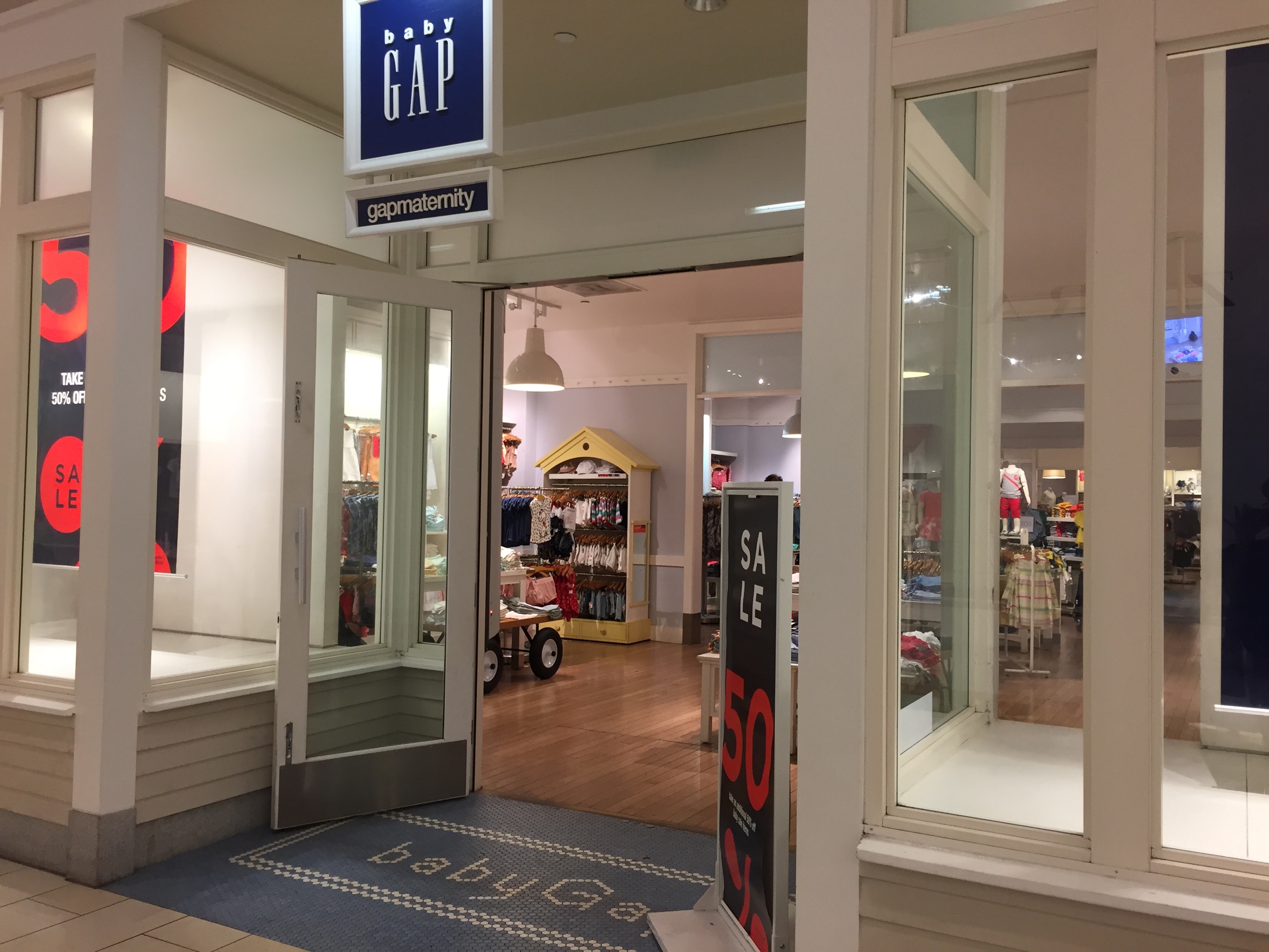 gap at the galleria