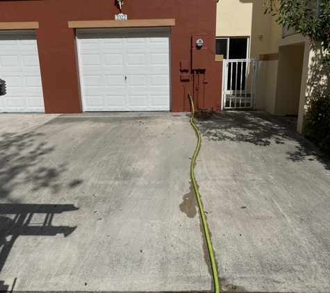 Mega Power Wash & Services - Miami, FL