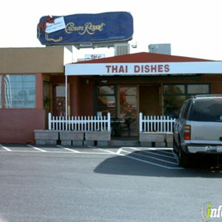 Thai Dishes Restaurant - Los Angeles, CA