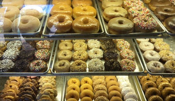 Happy Donuts - San Jose, CA