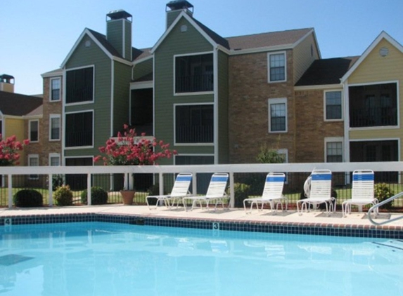 Post Oak Apartment Homes - Norman, OK