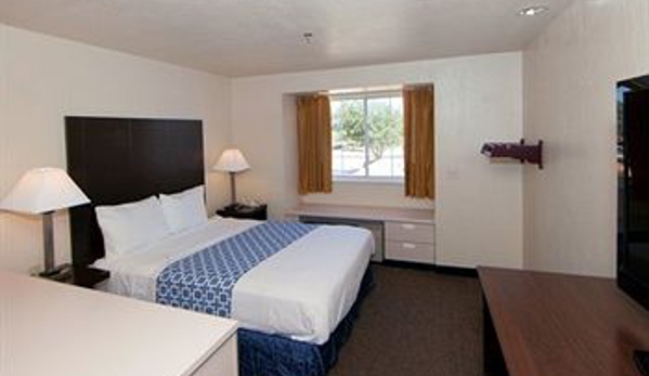 Econo Lodge - Lewisville, TX