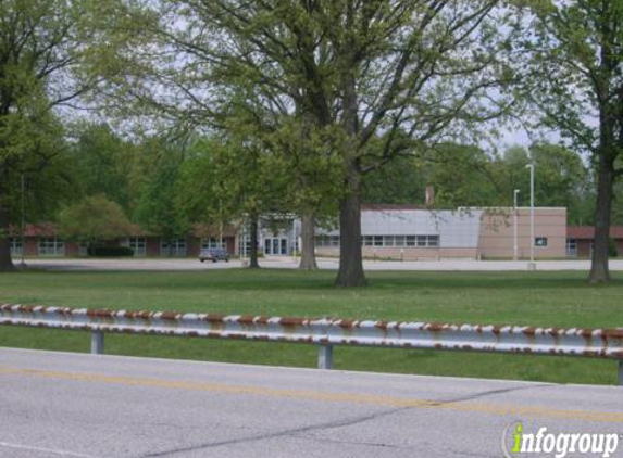 Douglas MacArthur Elementary School - Indianapolis, IN
