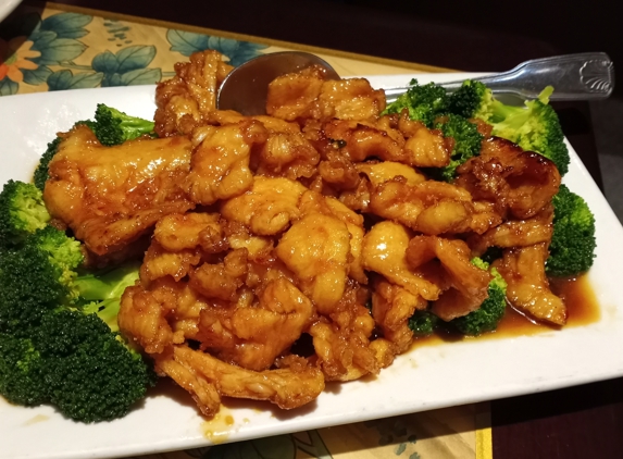Canton Palace - Loveland, CO. General Tao Chicken is recommended.