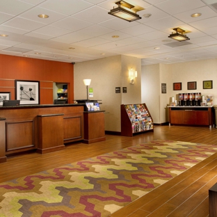 Hampton Inn & Suites San Antonio-Airport - San Antonio, TX