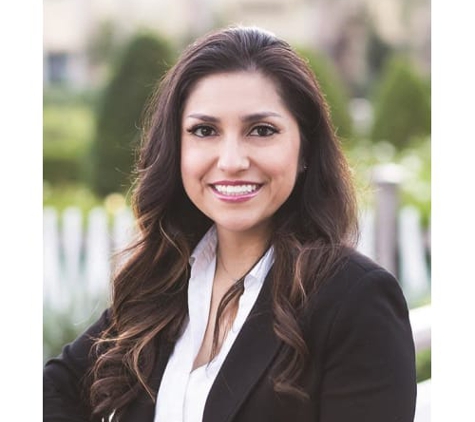 Michell Navarro - State Farm Insurance Agent - Burbank, CA