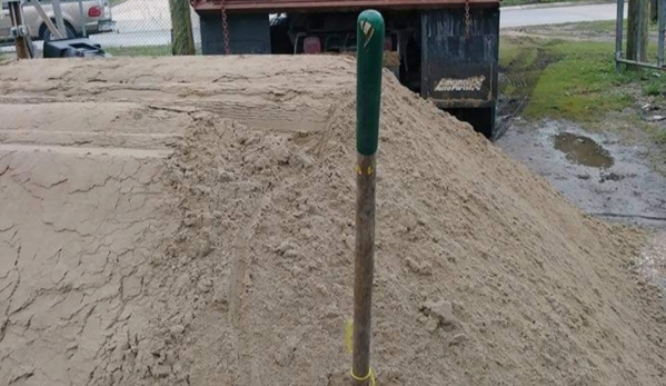 W&W Dump Trucks Hauling and Vehicle Parking and Storage - Kenner, LA