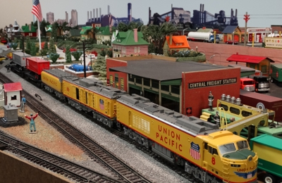 model train dealers