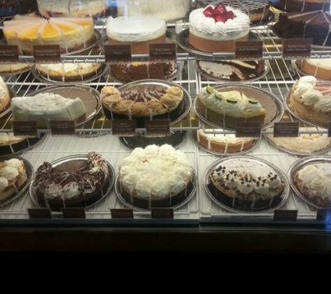 The Cheesecake Factory - Danbury, CT