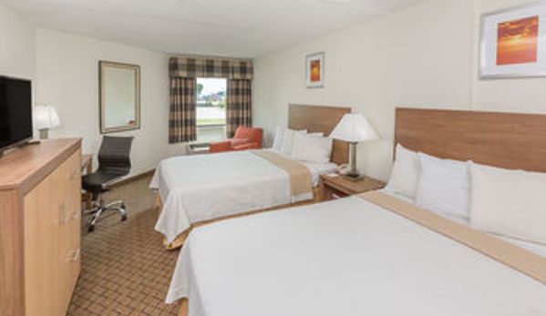 Days Inn by Wyndham Biloxi Beach - Biloxi, MS