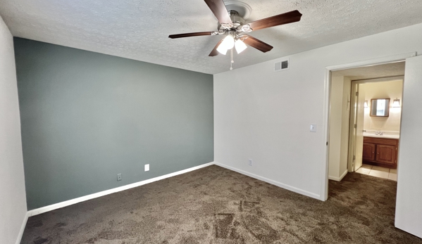 Countrybrook Apartments LLC - Louisville, KY. 1 Bed New Granite