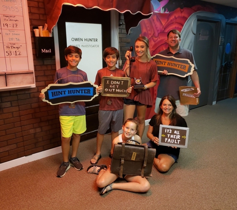 Hint Hunter Escape (Puzzle) Rooms - D'Iberville, MS