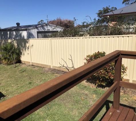 Galaxy Fencing Contractors - Sussex Inlet, NSW. Back yard!!