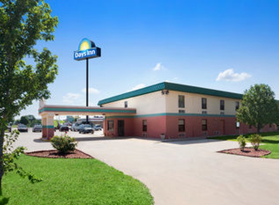 Days Inn - Park City, KS