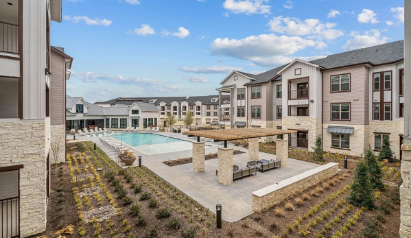 The Riley Apartment Homes - Burleson, TX