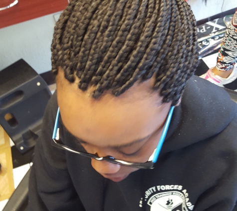 Headmasters: Authentic African Hair Braiding & Barber Shop - San Antonio, TX