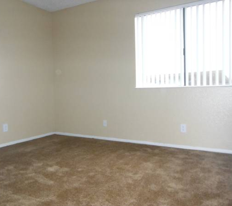 Ascot Park Apartments - San Bernardino, CA