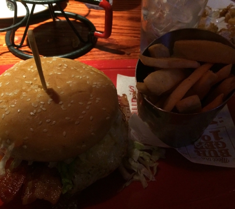 Red Robin Gourmet Burgers - Commerce Township, MI