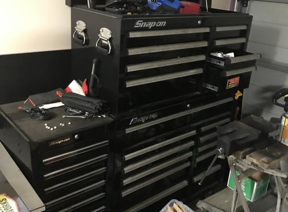 Channel Towing - Kingston, TAS. Chris has moved my toolbox probably 6 or 7 times, and every time on time and sadly with no damage!!!!