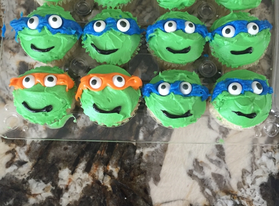 Smallcakes A Cupcakery - Roseville, CA. Ninja turtle bday