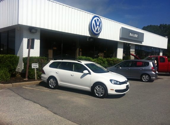Balise Volkswagen - West Warwick, RI
