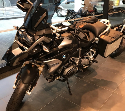 BMW Motorcycles Of Manhattan - New York, NY