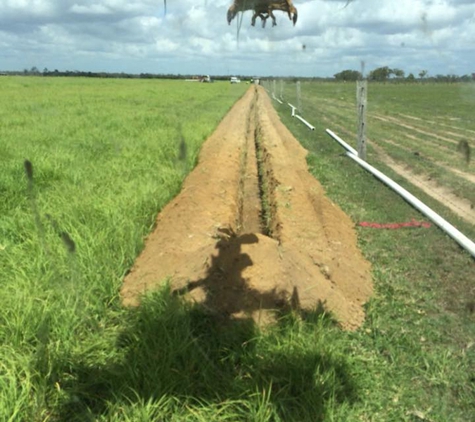 Santos Bobcat & Soils - Ashfield, QLD