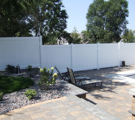 Advance Fence & Decks LLC