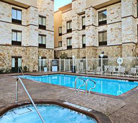 Hampton Inn & Suites Mansfield - Mansfield, TX