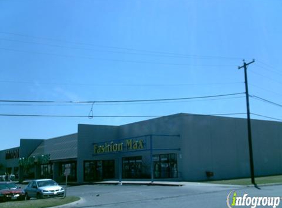 La Michoacana Meat Market - San Antonio, TX